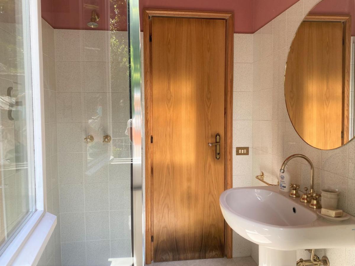 Casa Del Custode: Renovated Flat With Garden In A Villa Near The Lake Stresa Kültér fotó