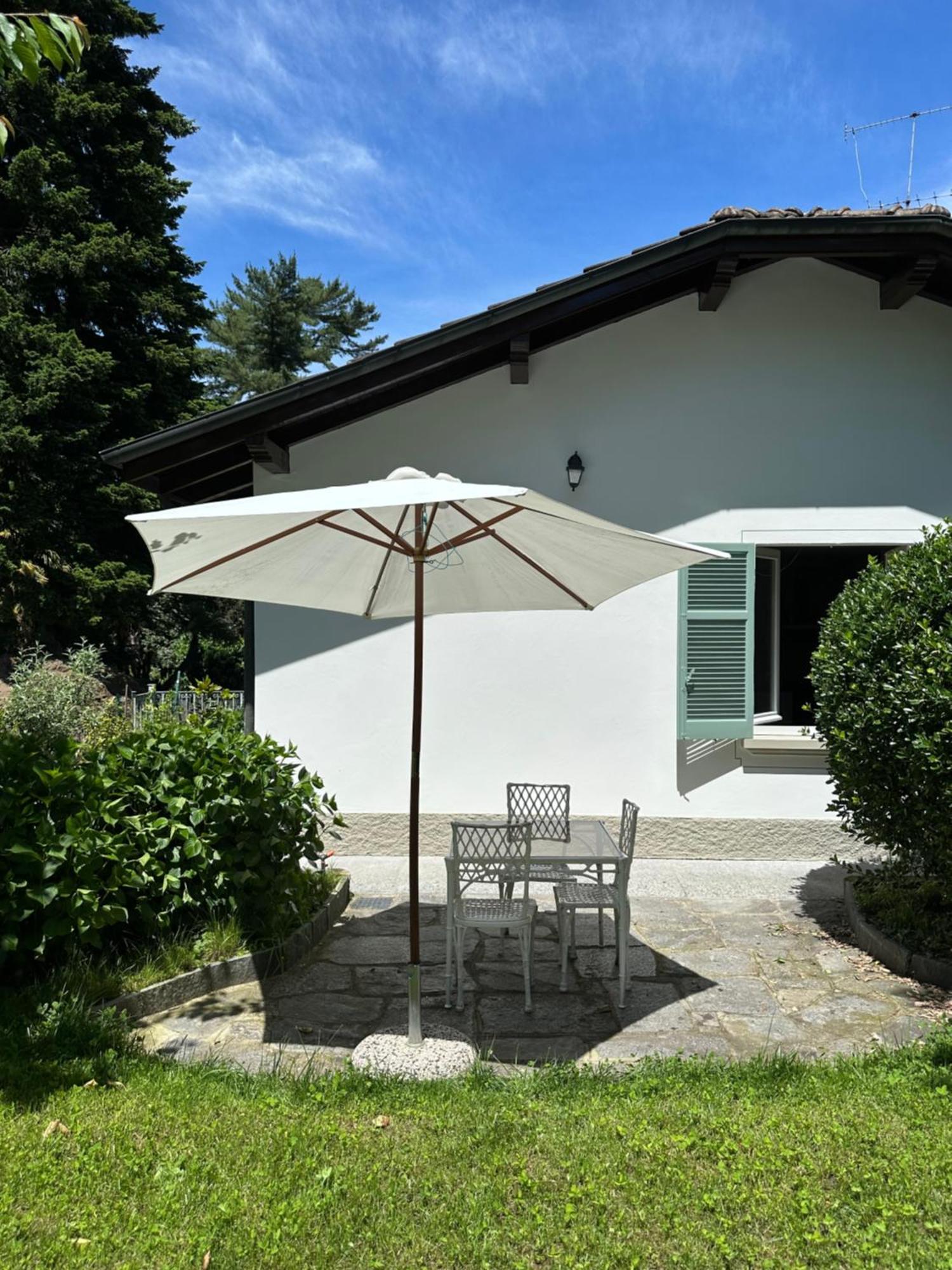 Casa Del Custode: Renovated Flat With Garden In A Villa Near The Lake Stresa Kültér fotó