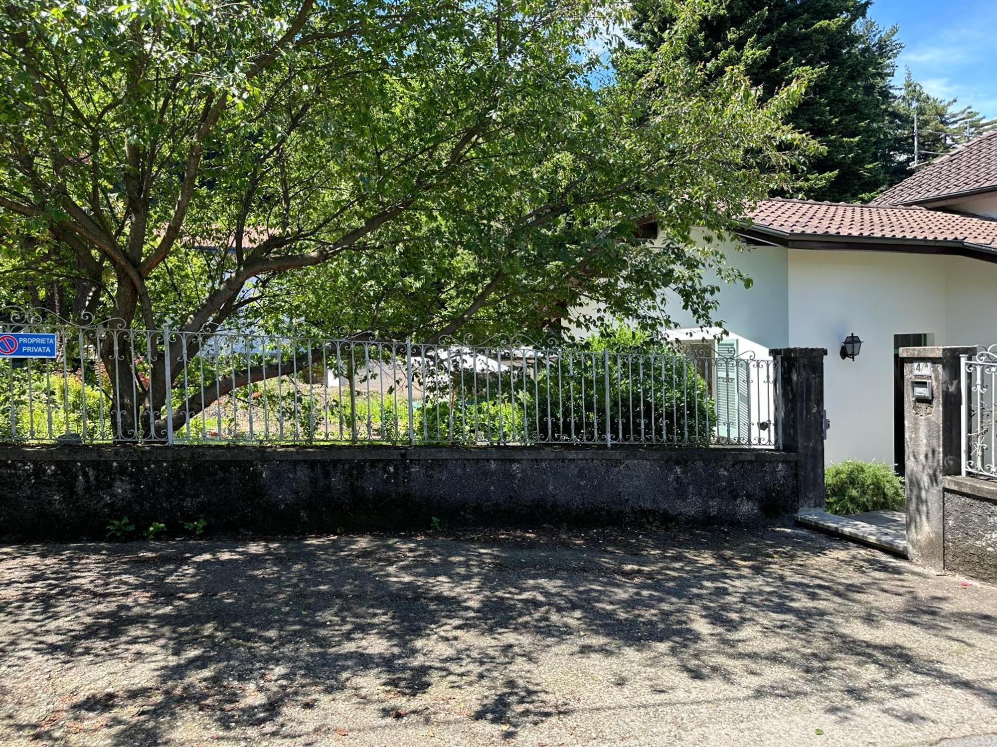 Casa Del Custode: Renovated Flat With Garden In A Villa Near The Lake Stresa Kültér fotó